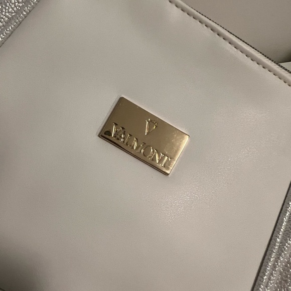 Valmont cosmetic bag - Picture 3 of 4